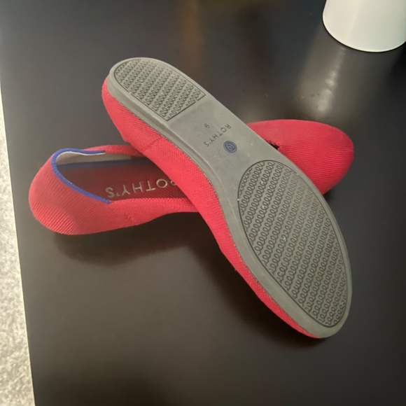 Rothy’s - Picture 4 of 4